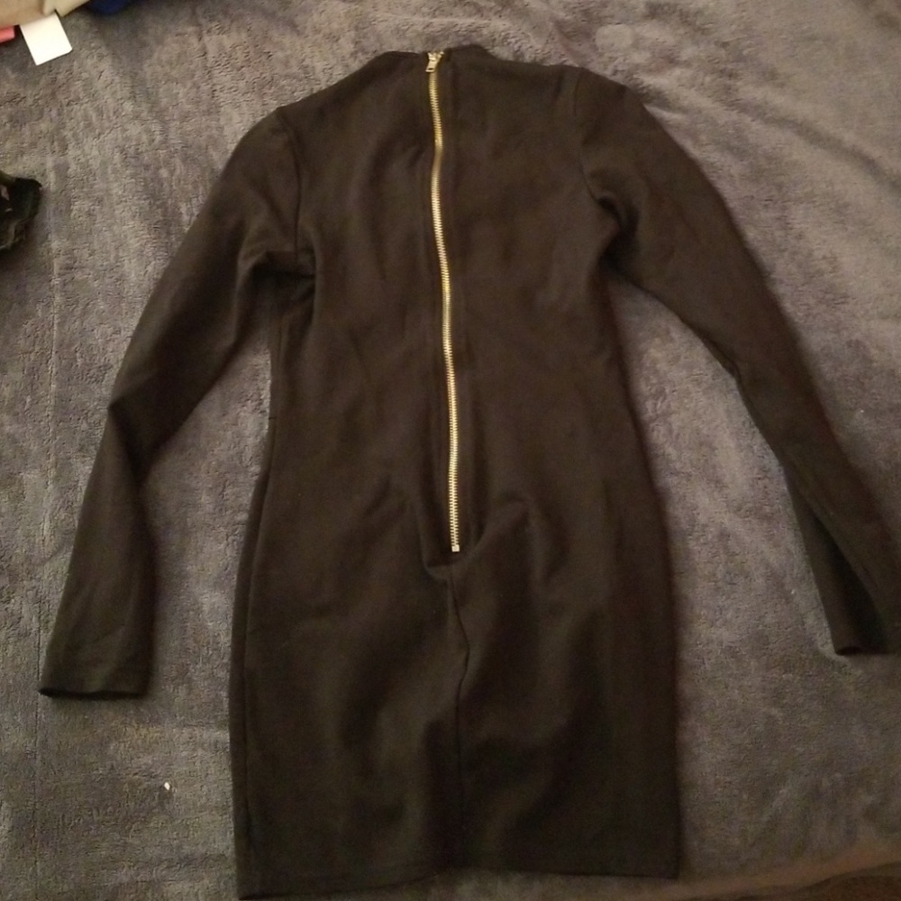 Dress - Picture 2 of 2